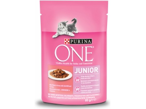 Purina ONE Junior losos s mrkví ve šťávě 85 g